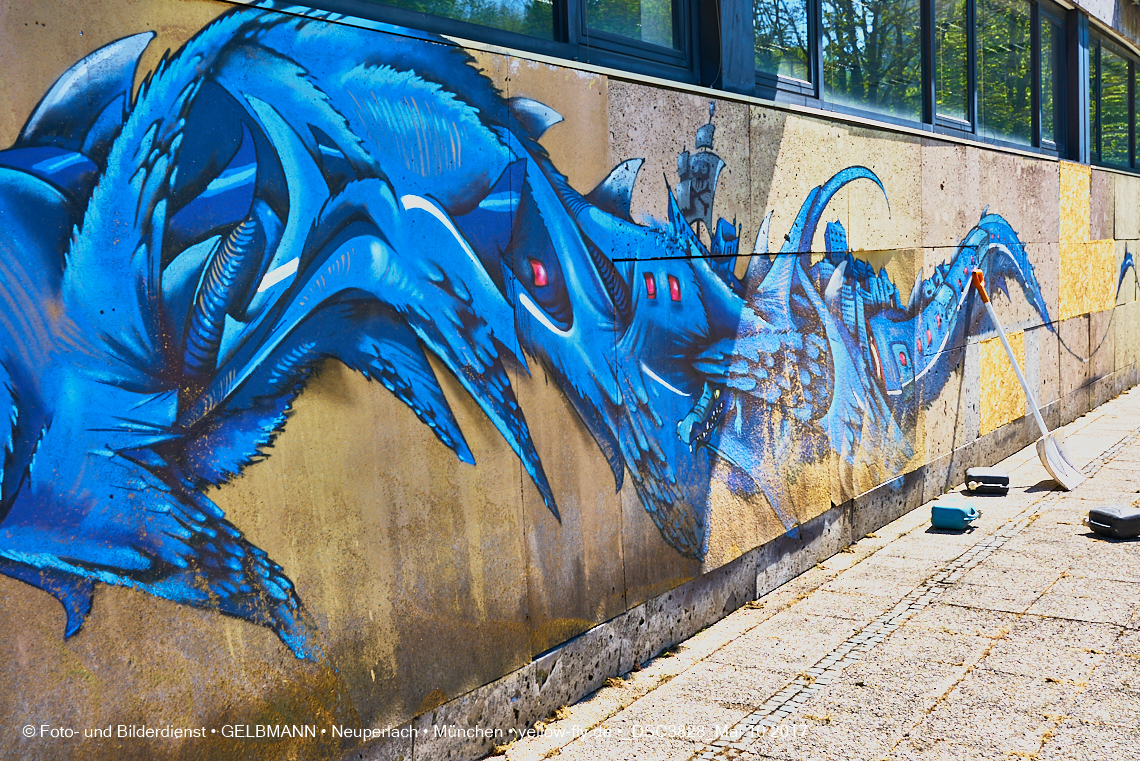 21.03.2017 - Abrissbaustelle Quiddezentrum in Neuperlach